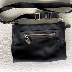 Micheal Kors Crossbody